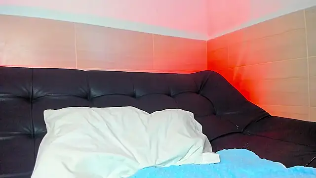Ximena  1 online show from 27, 2, 2025