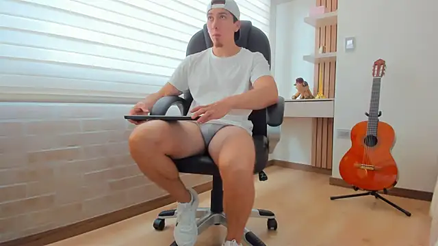 Tombarden online show from 26, 11, 2025