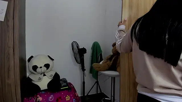 Ariana rouse online show from 24, 2, 2026