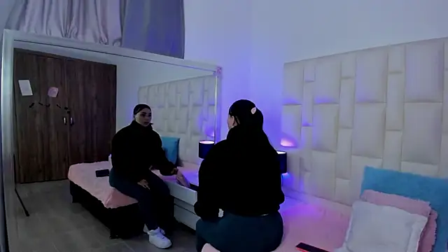 Ariana rouse online show from 27, 11, 2025