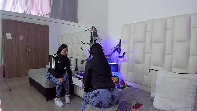 Ariana rouse online show from 29, 10, 2025