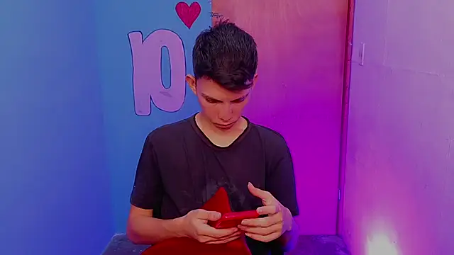 Alexxx lov online show from 28, 2, 2026