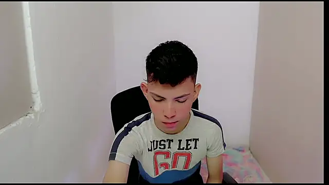 Alexxx lov online show from 25, 2, 2025