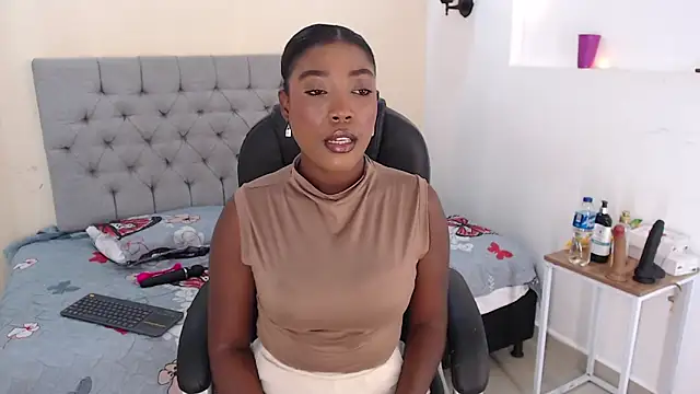 Dakkota Fox online show from 6, 11, 2025