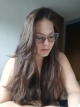 Vale Saenzz online show from 16, 7, 2026