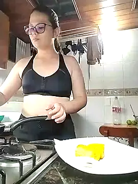 Snapshot of Vale_Saenzz chatting on 26, 2, 2025 Vale Saenzz online show from 26, 2, 2025