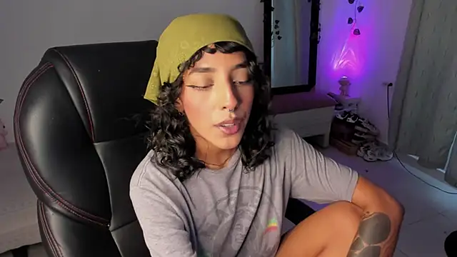 viankaa miller online show from 5, 2, 2025