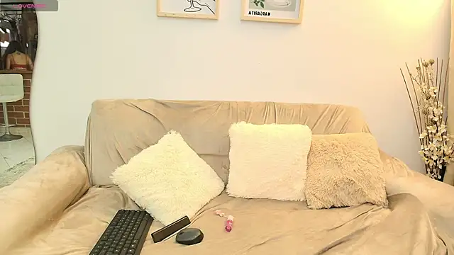 Lilookailanii online show from 15, 7, 2026