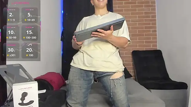 DavidX X21 Strip online show from 14, 4, 2026