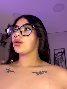 Zoe Banks  online show from 18, 9, 2025