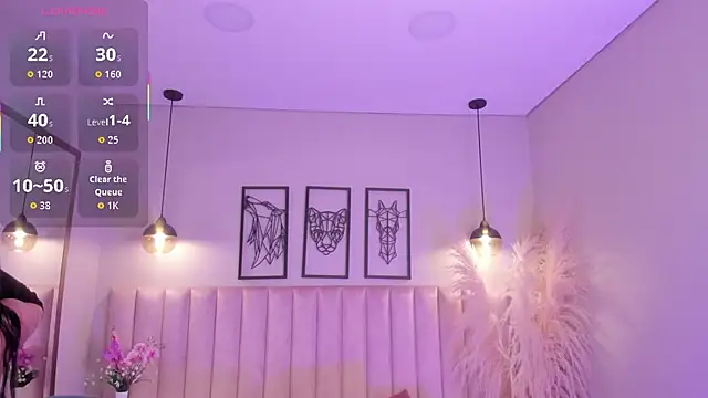 Zoe Banks  online show from 17, 9, 2025
