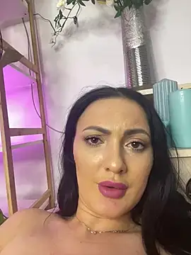 Snapshot of RaisaSalvi chatting on 20, 2, 2025 RaisaSalvi online show from 20, 2, 2025