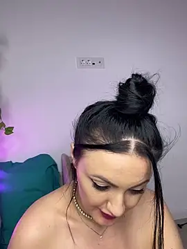 Snapshot of RaisaSalvi chatting on 14, 2, 2025 RaisaSalvi online show from 14, 2, 2025