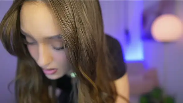 Clara Nia online show from 17, 1, 2026