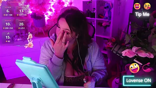 Jinyxx3 online show from 4, 12, 2025