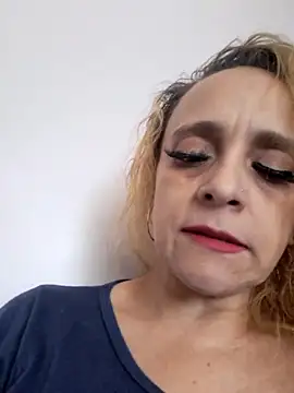 VICTORIAHANK  online show from 25, 2, 2026