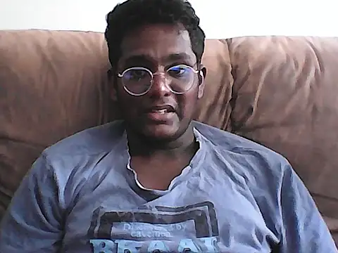 Snapshot of Puffzz chatting on 10, 6, 2026 Puffzz online show from 10, 6, 2026