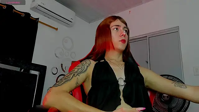 Nicol TransGirl online show from 18, 12, 2025