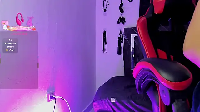 Nicol TransGirl online show from 3, 11, 2025