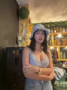 JullieBoo online show from 25, 2, 2025
