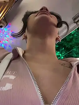 JullieBoo online show from 20, 2, 2025