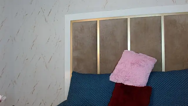 IsabelaWoods online show from 20, 2, 2025