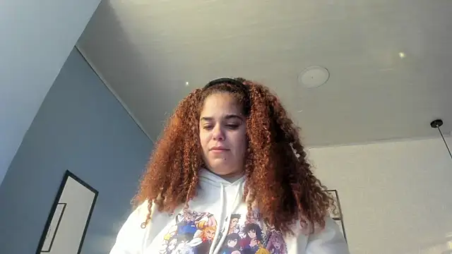 Snapshot of ninna_curly chatting on 7, 11, 2025 ninna curly online show from 7, 11, 2025