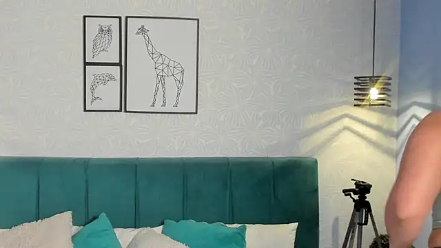 ninna curly online show from 20, 12, 2025