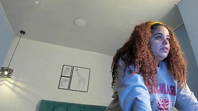 Snapshot of ninna_curly chatting on 15, 6, 2026 ninna curly online show from 15, 6, 2026