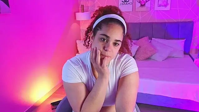 Snapshot of ninna_curly chatting on 11, 6, 2026 ninna curly online show from 11, 6, 2026