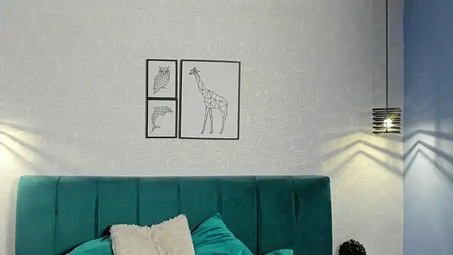 ninna curly online show from 18, 4, 2026