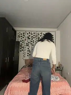 LiLy kIndly online show from 7, 11, 2025