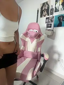LiLy kIndly online show from 5, 4, 2026