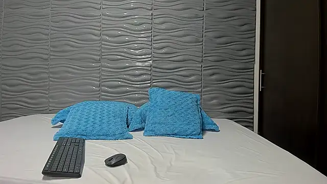 adhara smithxv online show from 13, 2, 2025