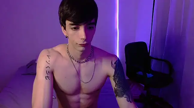 Snapshot of H3ll_B0I chatting on 28, 1, 2025 H3ll B0I online show from 28, 1, 2025