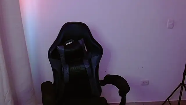 H3ll B0I online show from 22, 3, 2026