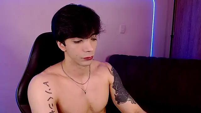 Snapshot of H3ll_B0I chatting on 16, 5, 2026 H3ll B0I online show from 16, 5, 2026