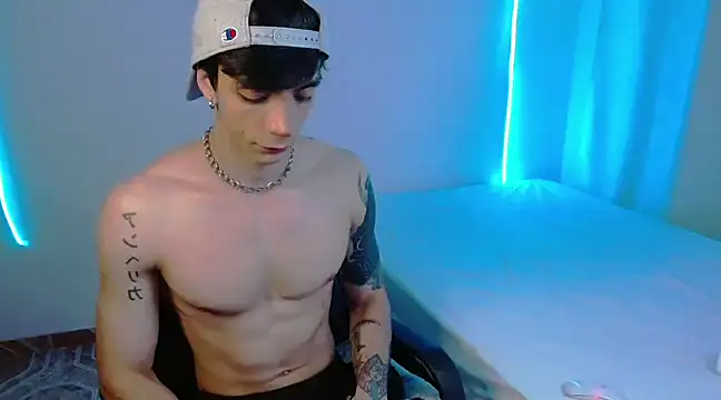 Snapshot of H3ll_B0I chatting on 9, 2, 2025 H3ll B0I online show from 9, 2, 2025