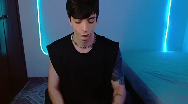 Snapshot of H3ll_B0I chatting on 25, 2, 2025 H3ll B0I online show from 25, 2, 2025