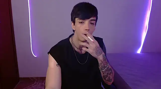 Snapshot of H3ll_B0I chatting on 23, 2, 2025 H3ll B0I online show from 23, 2, 2025