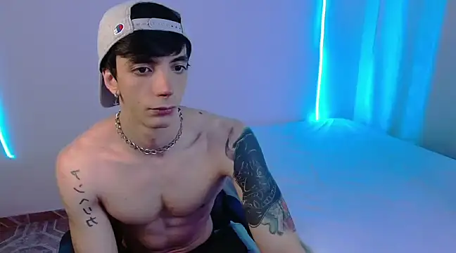 Snapshot of H3ll_B0I chatting on 9, 2, 2025 H3ll B0I online show from 9, 2, 2025