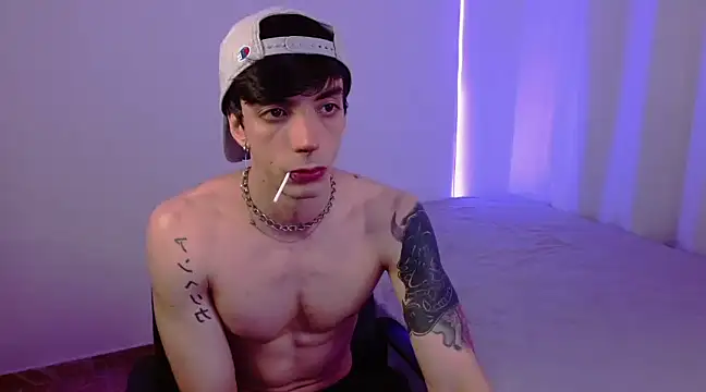 Snapshot of H3ll_B0I chatting on 14, 2, 2025 H3ll B0I online show from 14, 2, 2025