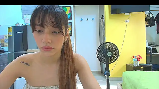 Snapshot of Alaiapink chatting on 18, 7, 2026 Alaiapink online show from 18, 7, 2026