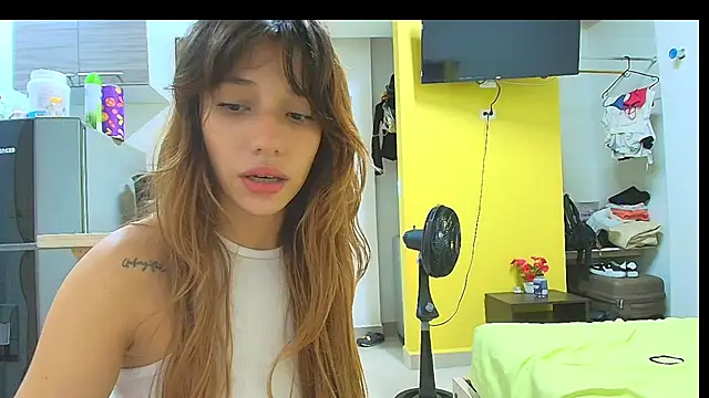Snapshot of Alaiapink chatting on 12, 7, 2026 Alaiapink online show from 12, 7, 2026