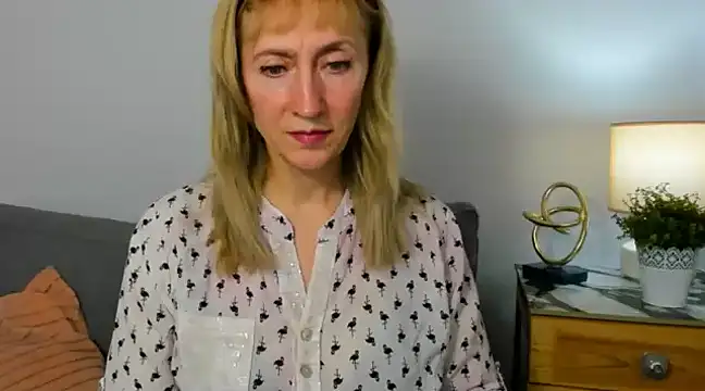 MargaretMilf69 online show from 4, 3, 2025