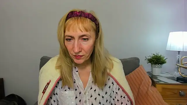 MargaretMilf69 online show from 25, 2, 2025