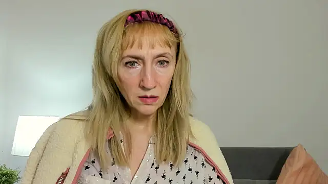 MargaretMilf69 online show from 27, 2, 2025