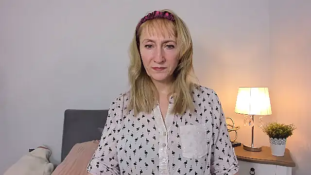 MargaretMilf69 online show from 6, 3, 2025