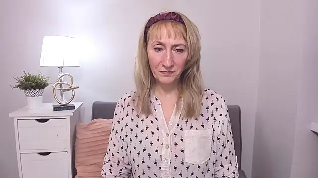 MargaretMilf69 online show from 5, 3, 2025
