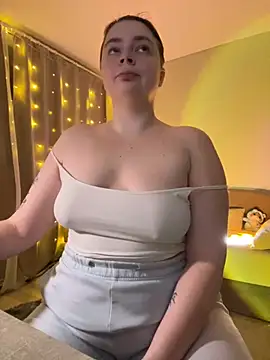 Snapshot of DearAlise chatting on 7, 2, 2025 DearAlise online show from 7, 2, 2025